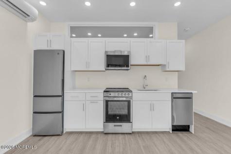 19 Carr Avenue Keansburg NJ 07734