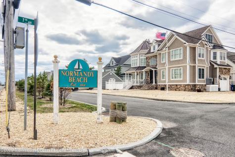 535 Highway 35 Mantoloking NJ 08738