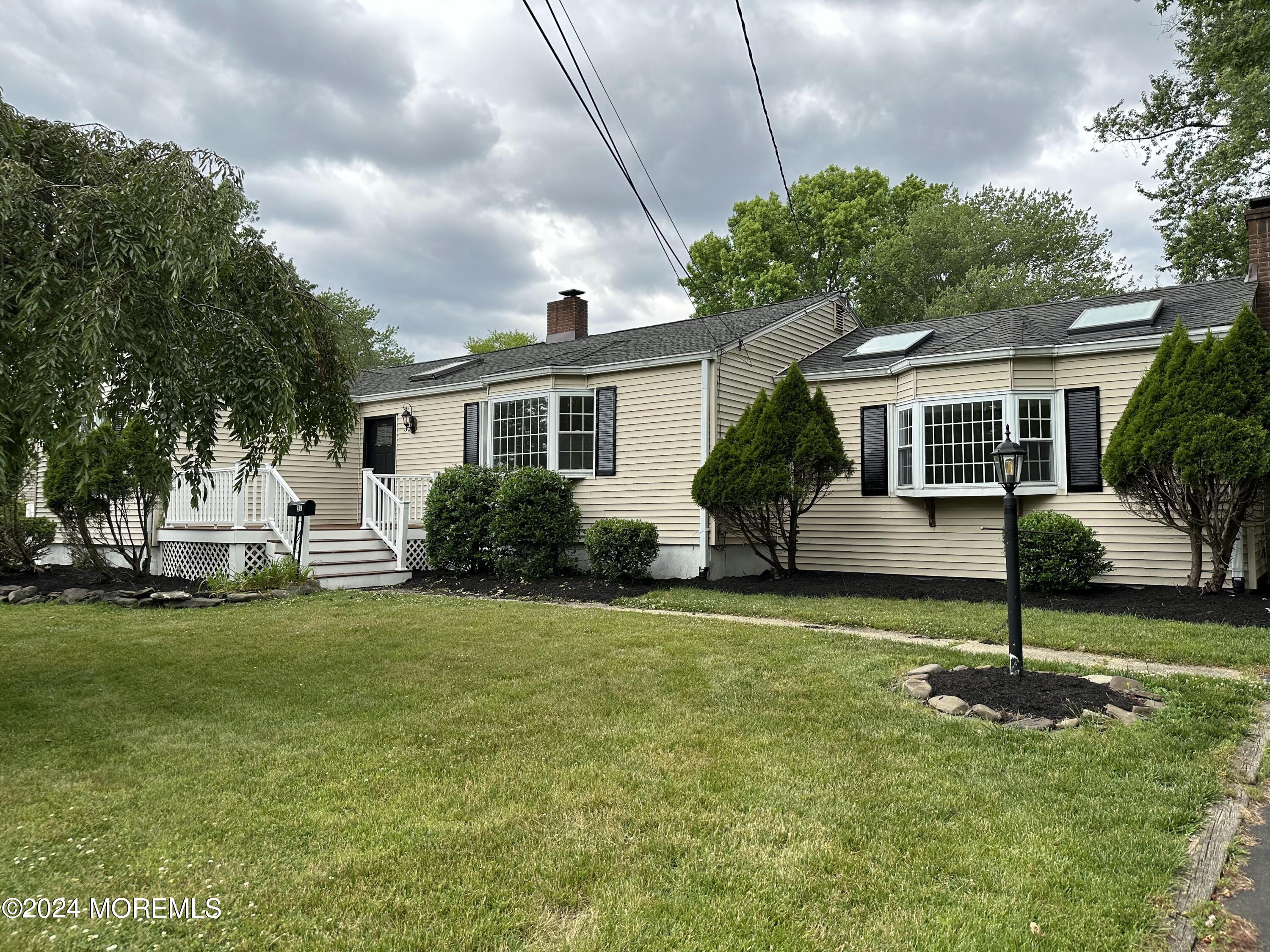 57 Kings Road Little Silver NJ 07739