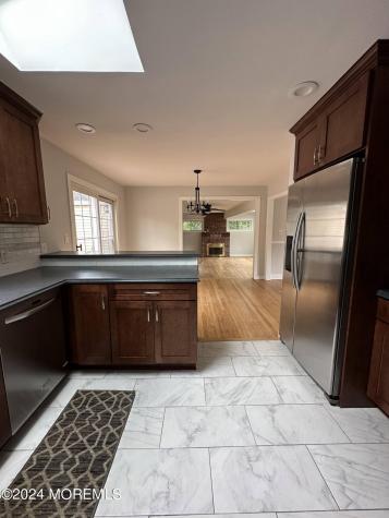 57 Kings Road Little Silver NJ 07739