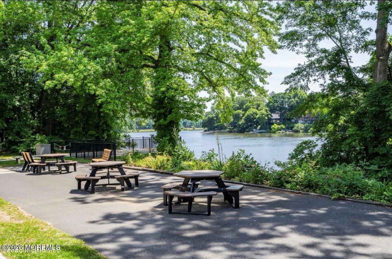 10 Lexington Court Red Bank NJ 07701