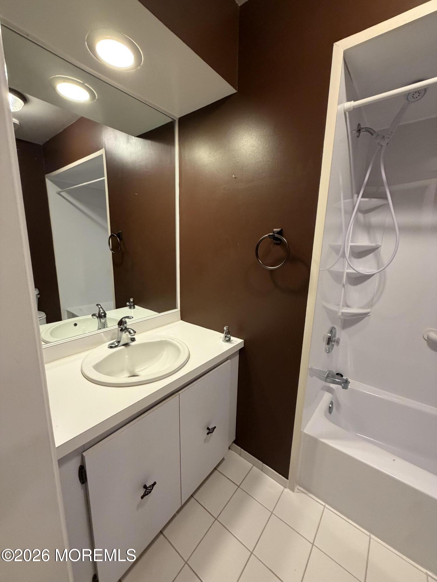 10 Lexington Court Red Bank NJ 07701
