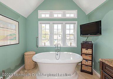 24 Barbara Lane Oakhurst NJ 07755