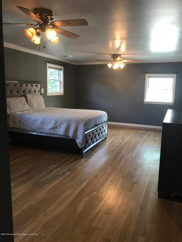 24 Barbara Lane Oakhurst NJ 07755