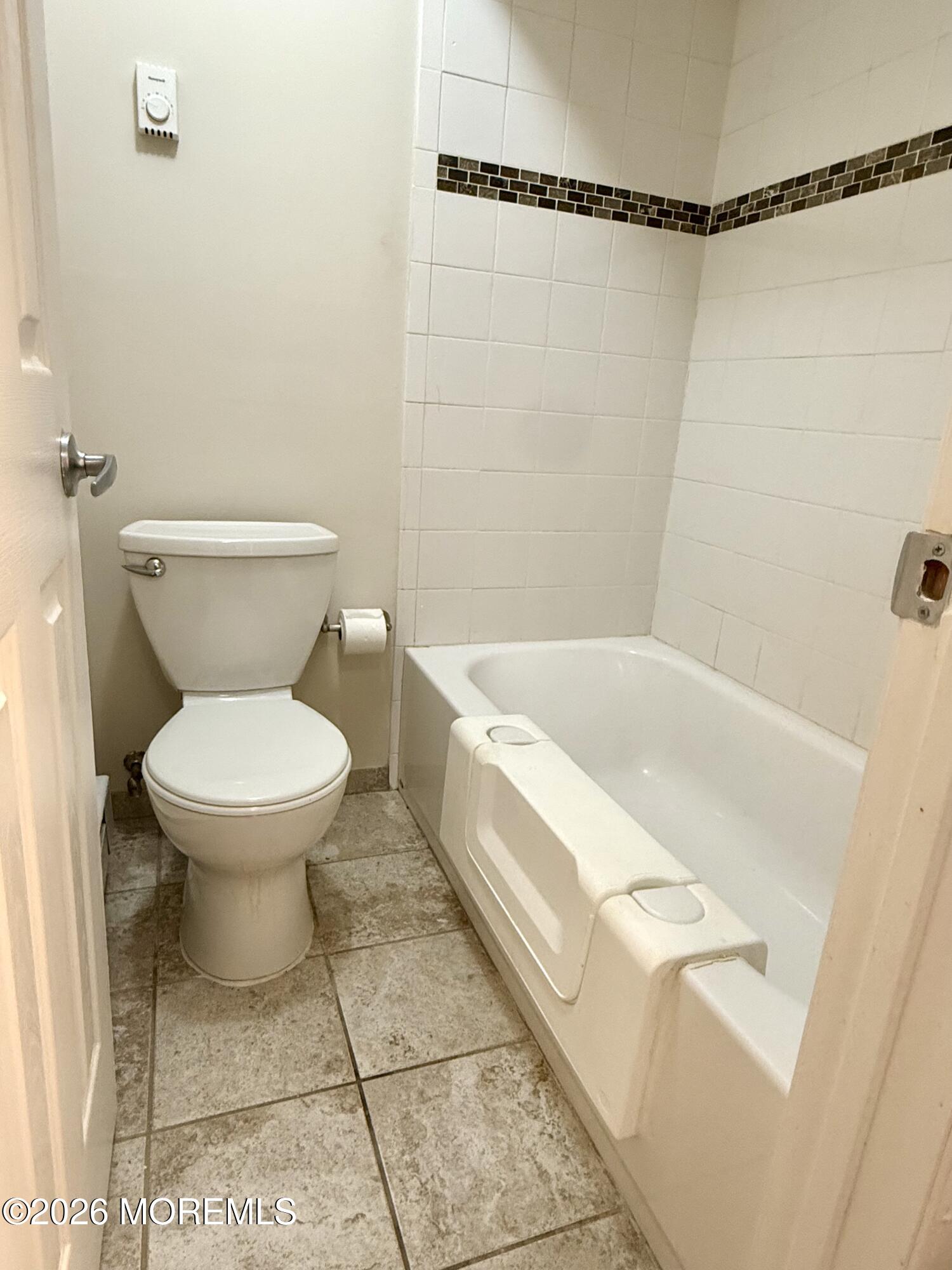 70 Overlook Way Manalapan NJ 07726