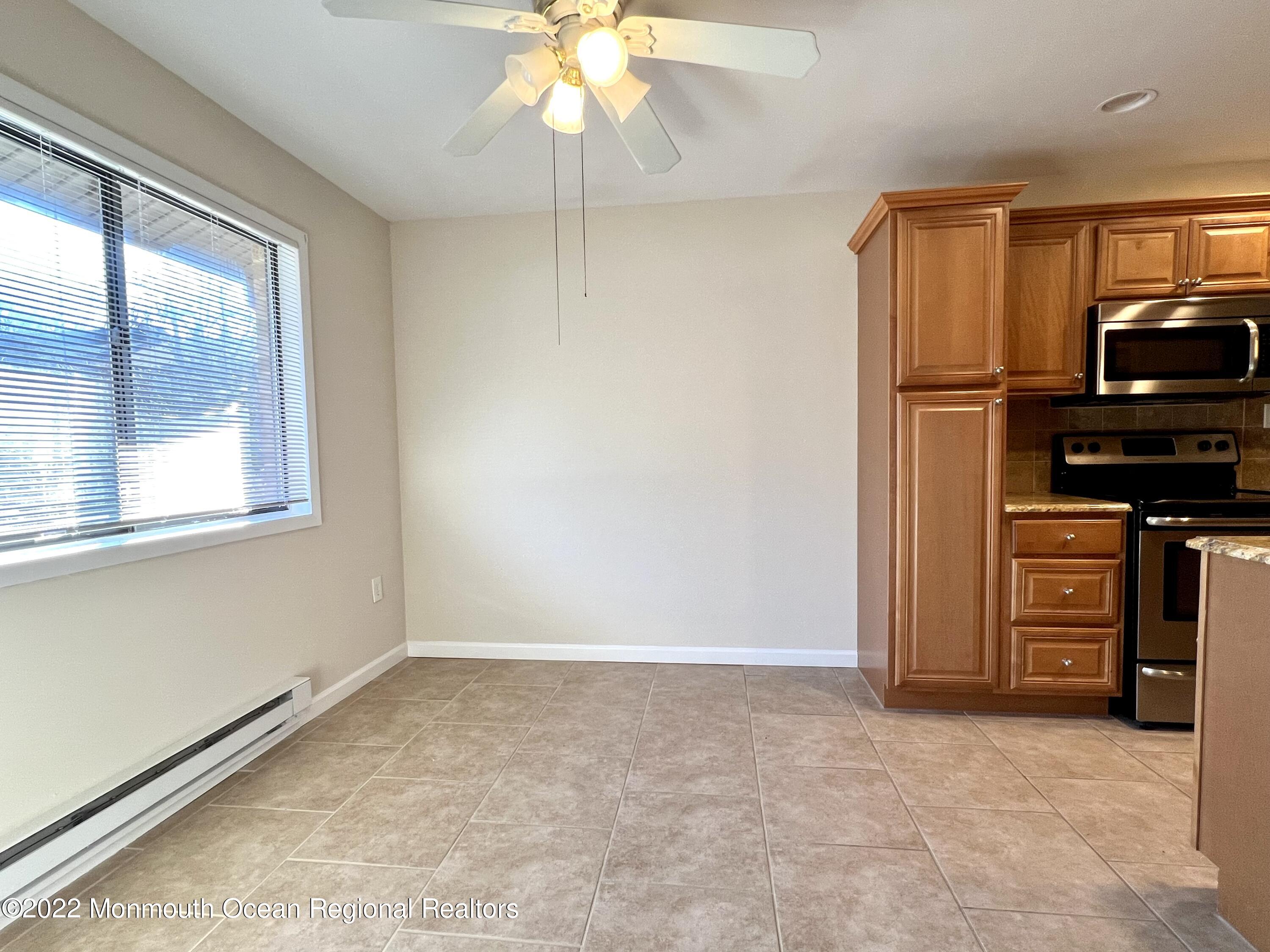 70 Overlook Way Manalapan NJ 07726