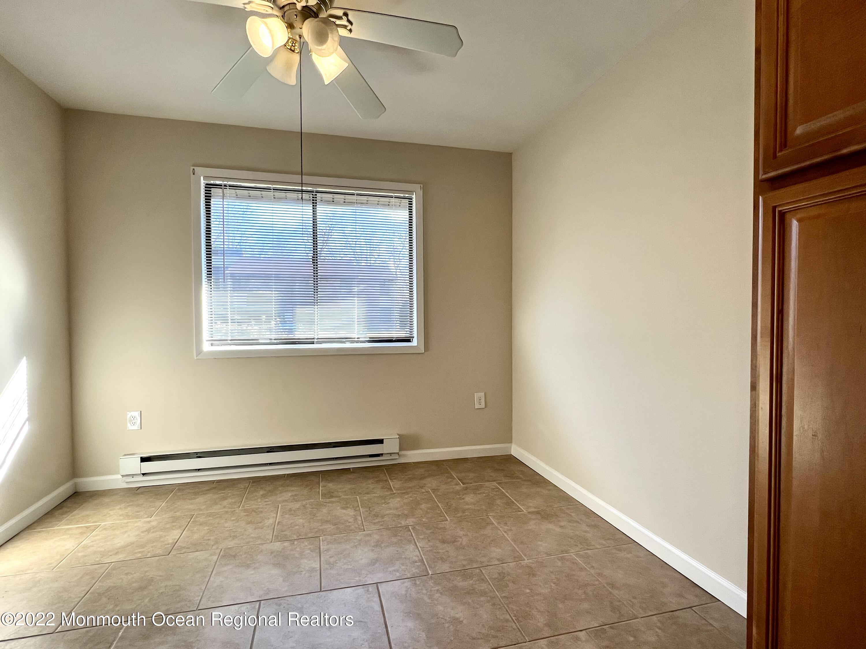 70 Overlook Way Manalapan NJ 07726