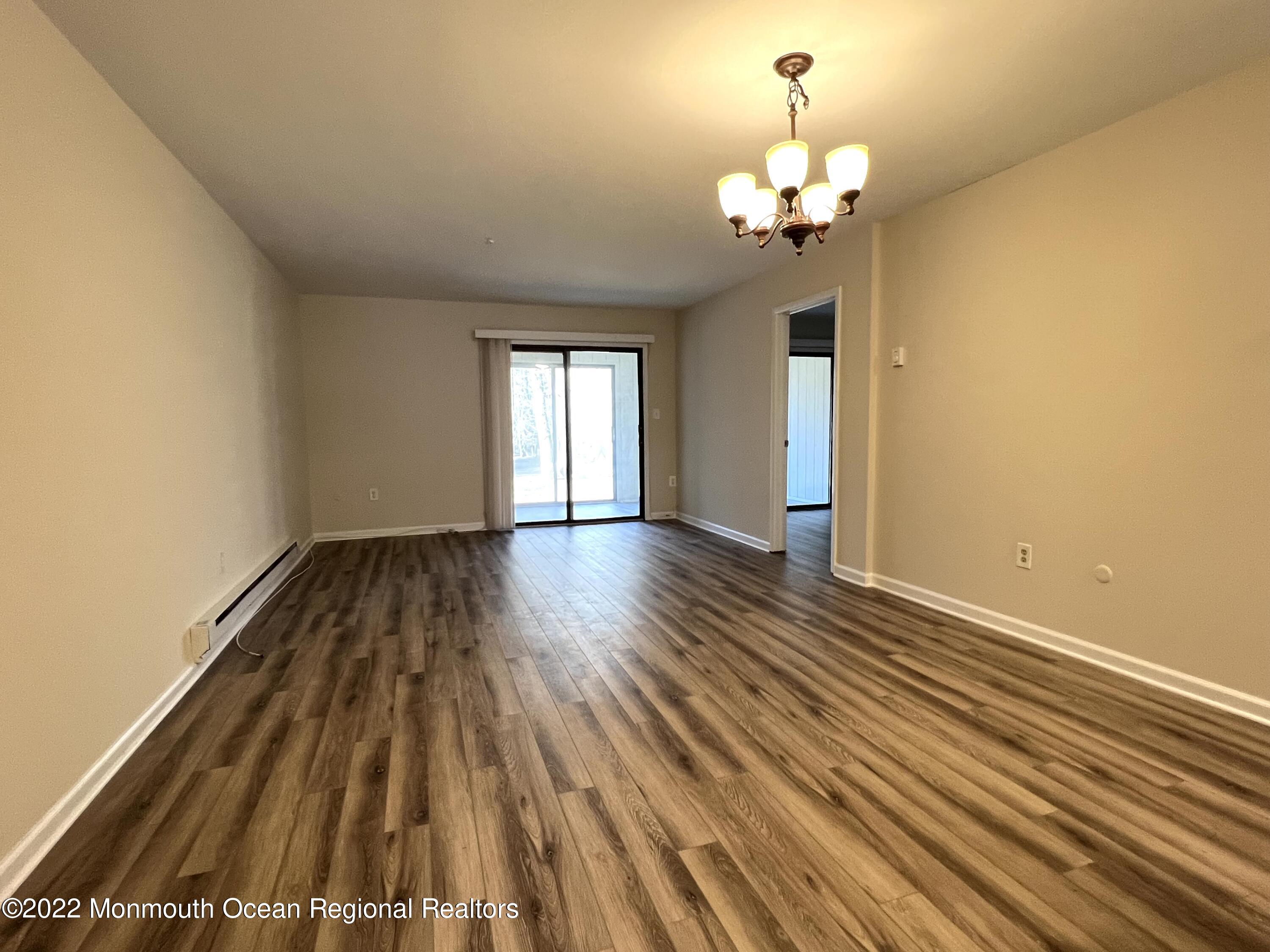 70 Overlook Way Manalapan NJ 07726