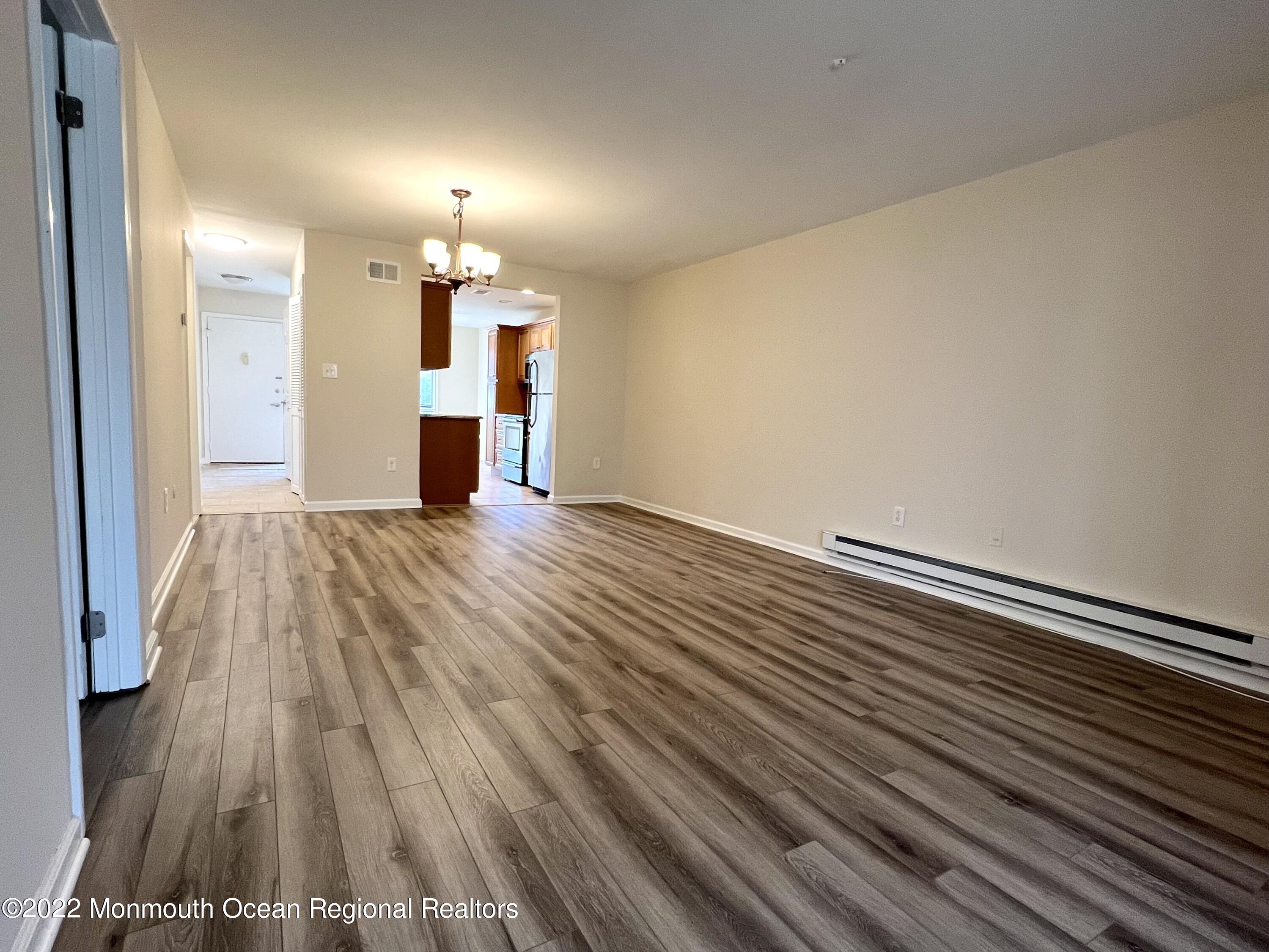 70 Overlook Way Manalapan NJ 07726