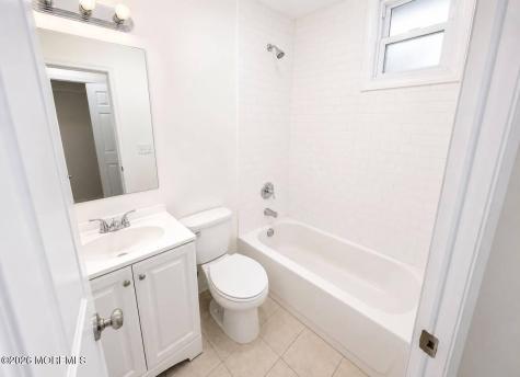 6715 Durham Avenue North Bergen NJ 07047
