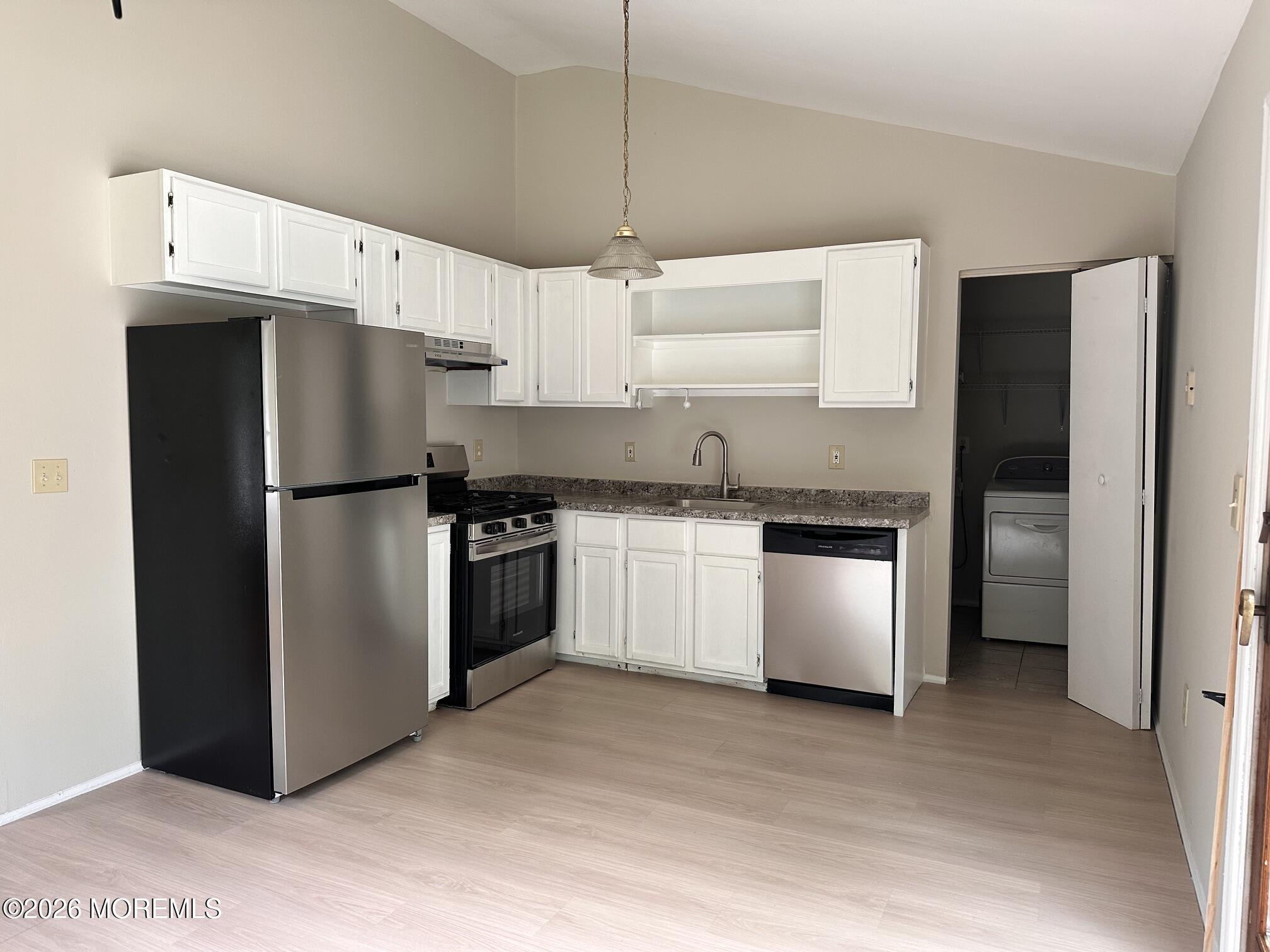 30 Walnut Street Waretown NJ 08758