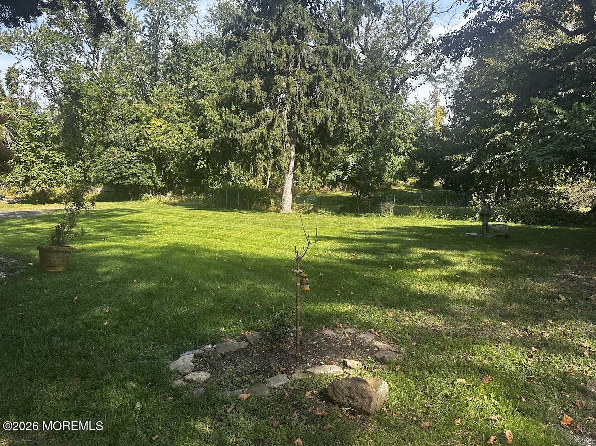 7 Monmouth Road Oakhurst NJ 07755