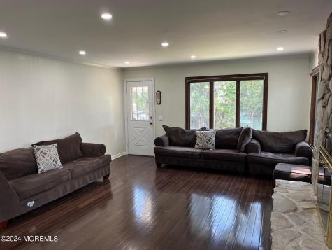 106 Pear Street Oakhurst NJ 07755