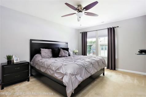 137 Beacon Lane Eatontown NJ 07724