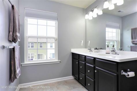 137 Beacon Lane Eatontown NJ 07724