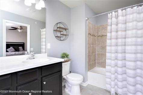 137 Beacon Lane Eatontown NJ 07724
