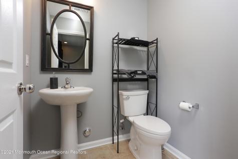 137 Beacon Lane Eatontown NJ 07724