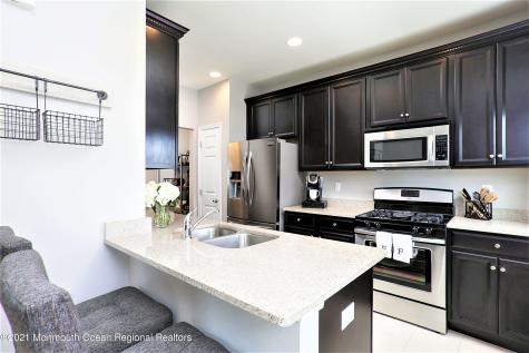 137 Beacon Lane Eatontown NJ 07724