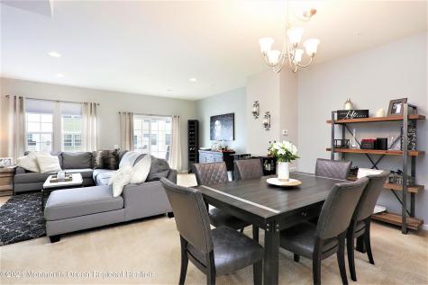 137 Beacon Lane Eatontown NJ 07724