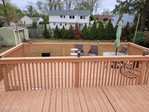 5 Peachtree Road Oakhurst NJ 07755