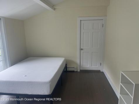 363 Lake Avenue Oakhurst NJ 07755