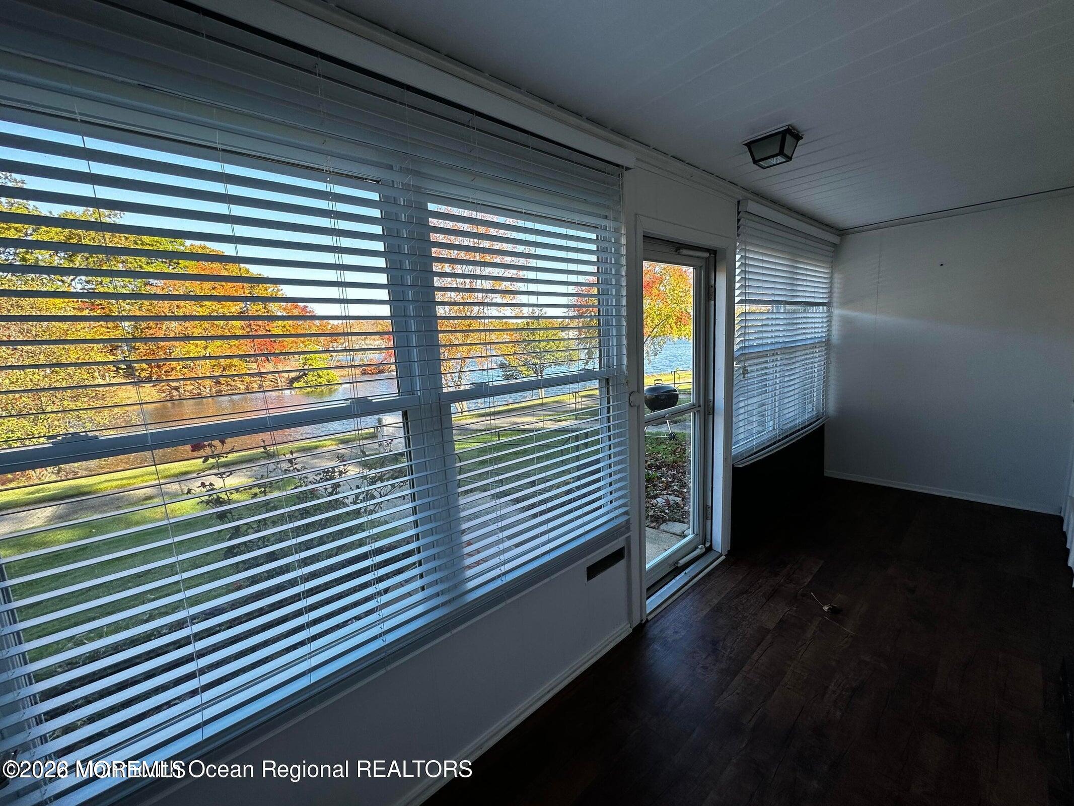 106 E Edinburgh Lane Lakewood NJ 08701