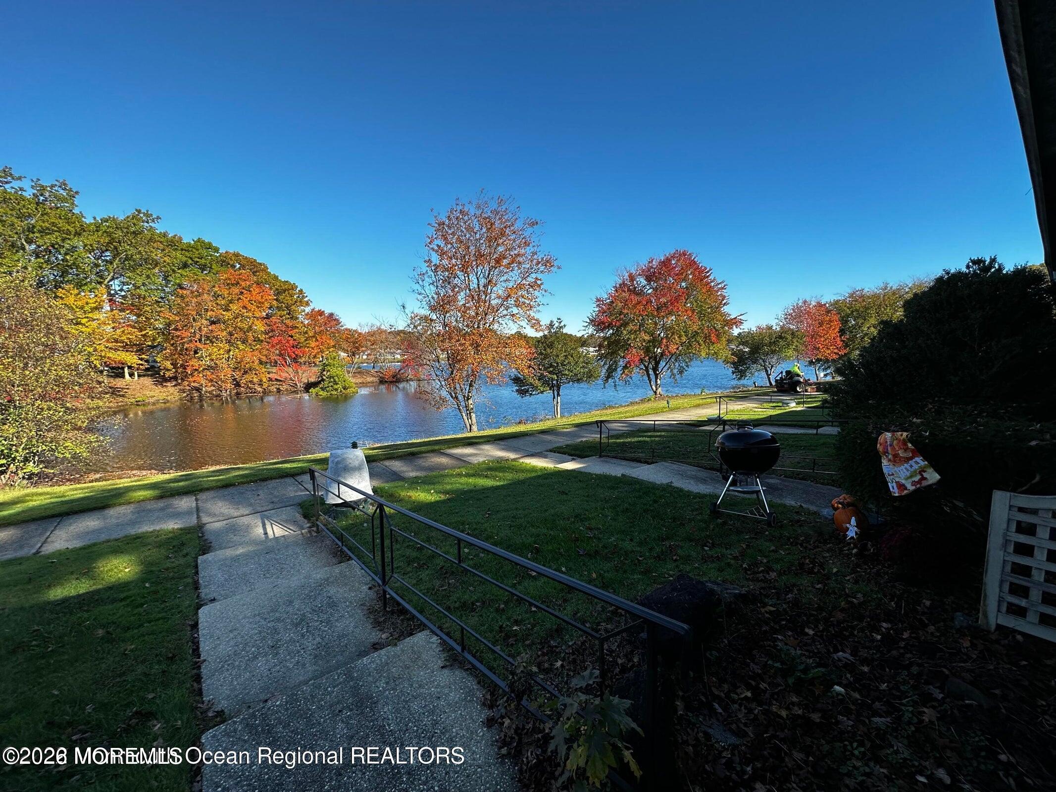 106 E Edinburgh Lane Lakewood NJ 08701