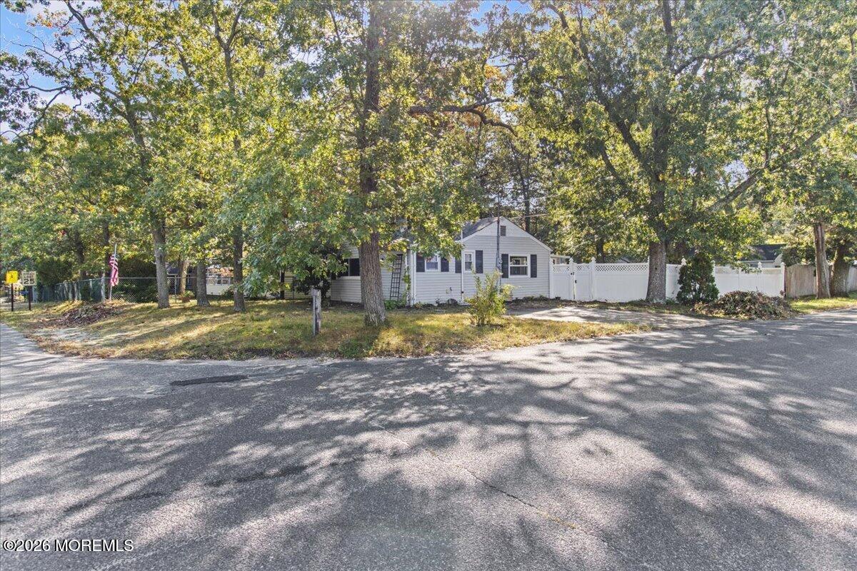 2 Central Avenue Waretown NJ 08758