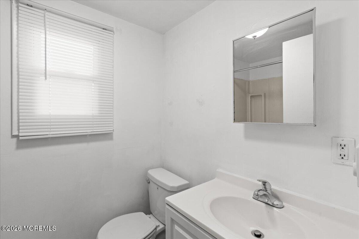 2 Central Avenue Waretown NJ 08758