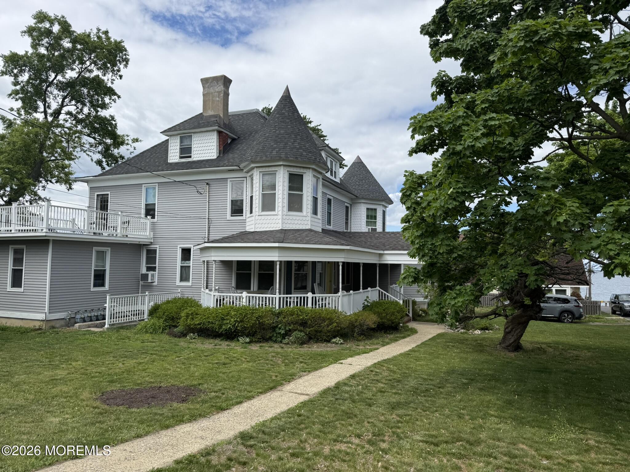47 Burlington Avenue Leonardo NJ 07737