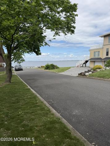 47 Burlington Avenue Leonardo NJ 07737