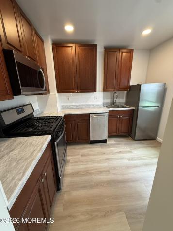 47 Burlington Avenue Leonardo NJ 07737