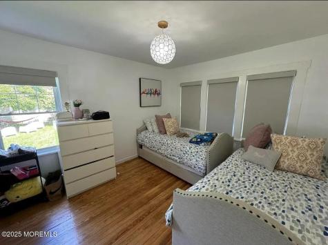 184 Ridgewood Avenue Oakhurst NJ 07755