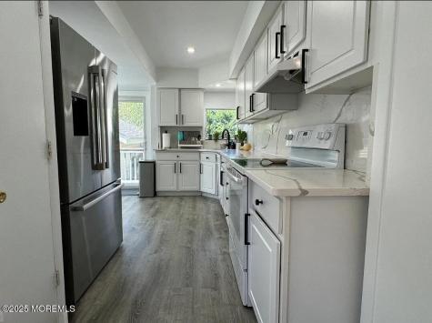 184 Ridgewood Avenue Oakhurst NJ 07755