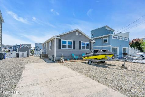 53 E Coral Drive Brick NJ 08723
