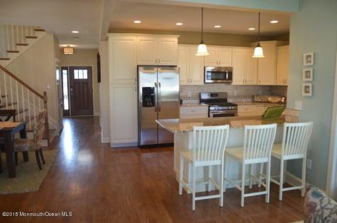 23 Parkway Point Pleasant Beach NJ 08742