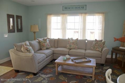 23 Parkway Point Pleasant Beach NJ 08742