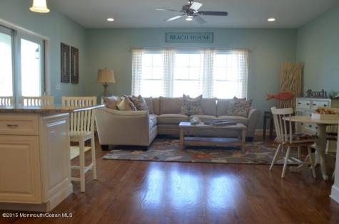23 Parkway Point Pleasant Beach NJ 08742