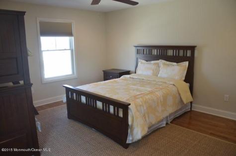 23 Parkway Point Pleasant Beach NJ 08742