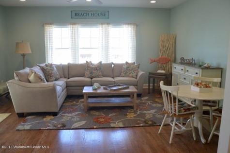 23 Parkway Point Pleasant Beach NJ 08742