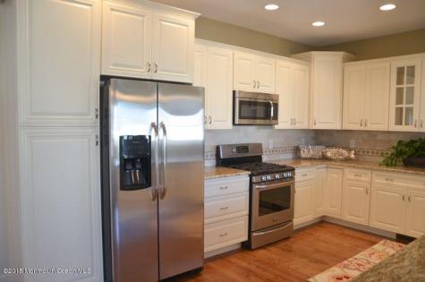 23 Parkway Point Pleasant Beach NJ 08742