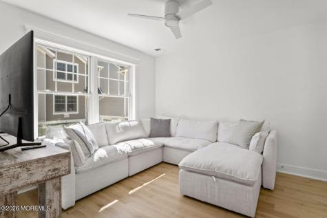 7 Shell Road Mantoloking NJ 08738