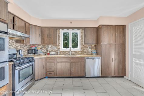 872 Red Oaks Drive Long Branch NJ 07740