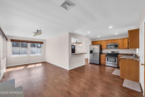 3118 Glasgow Avenue Toms River NJ 08753