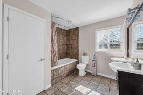3118 Glasgow Avenue Toms River NJ 08753