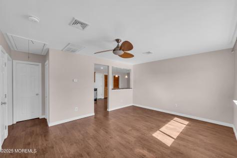 3118 Glasgow Avenue Toms River NJ 08753