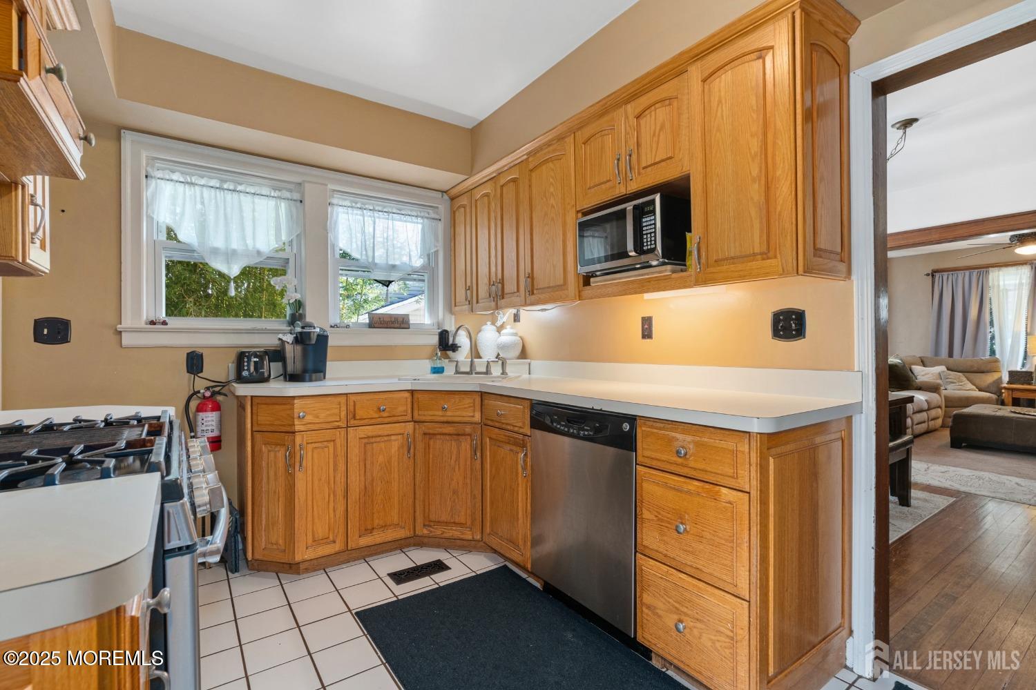 23 Reed Street Edison NJ 08817
