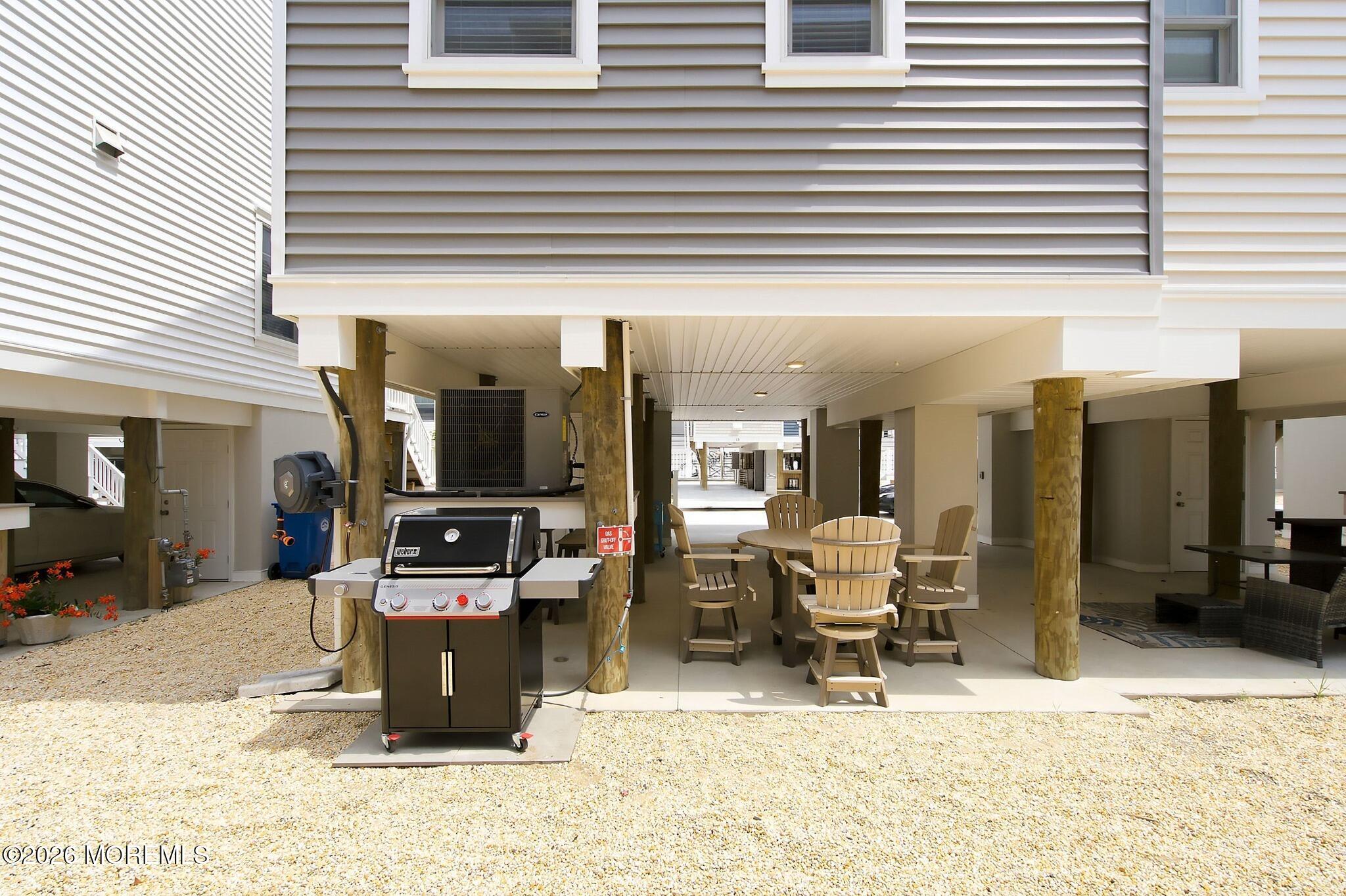 12 Shell Road Mantoloking NJ 08738