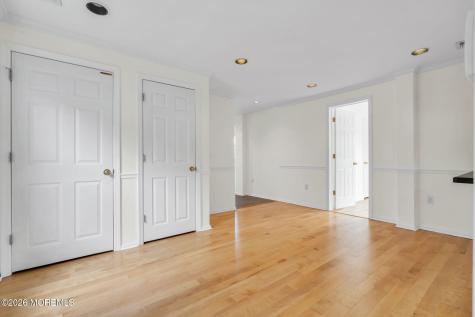 17 Brevent Avenue Leonardo NJ 07737