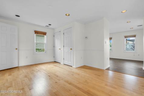 17 Brevent Avenue Leonardo NJ 07737